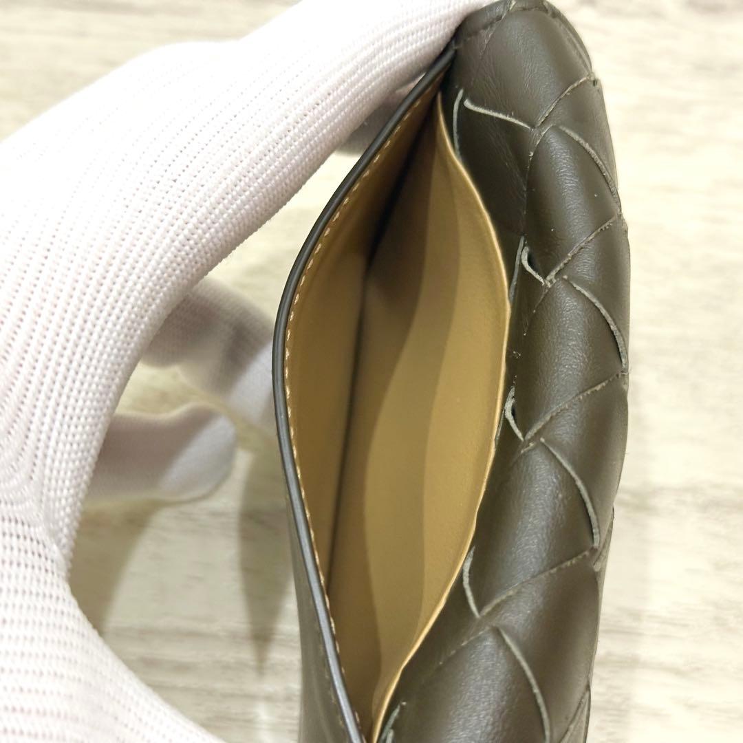 美品 現行 ボッテガヴェネタ ビジネスカードケース イントレチャート ブラウン