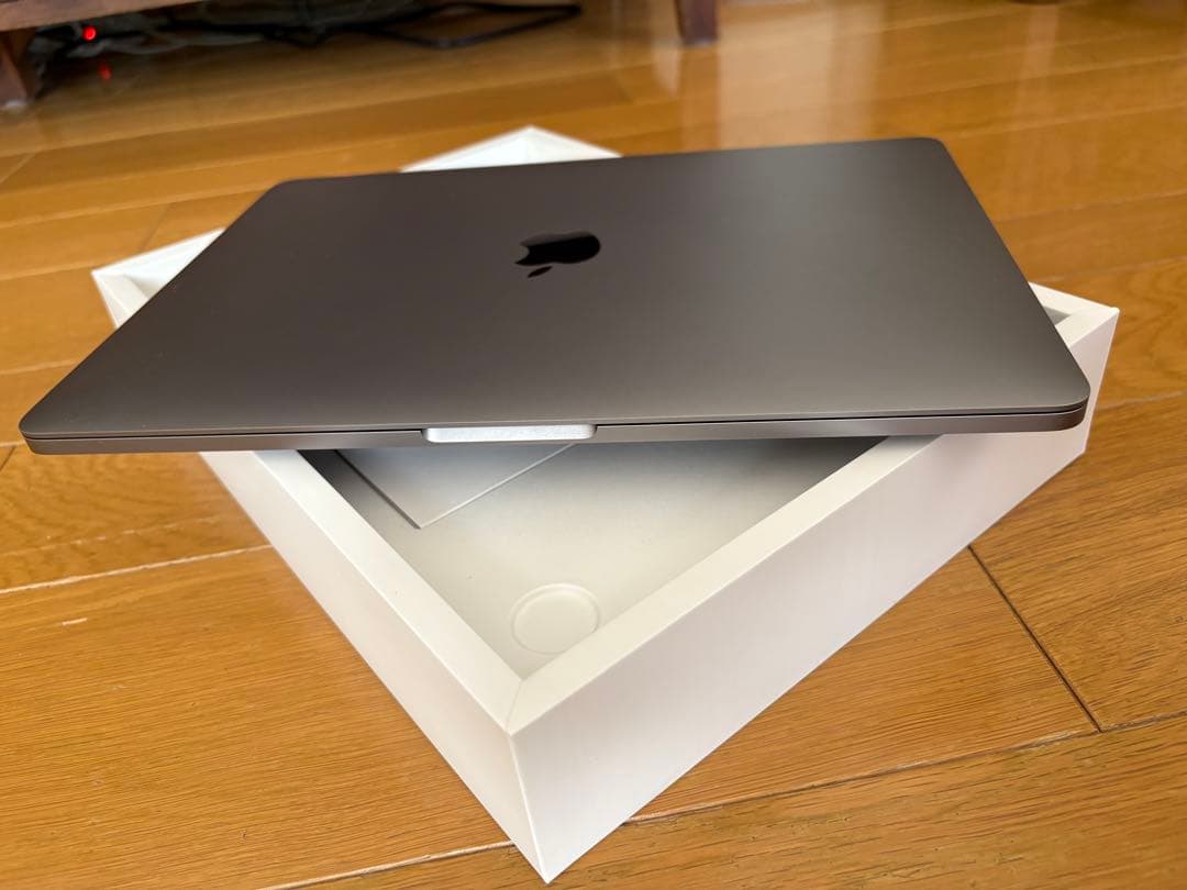 MacBook Pro 2020年製シルバー 本体 元箱付き