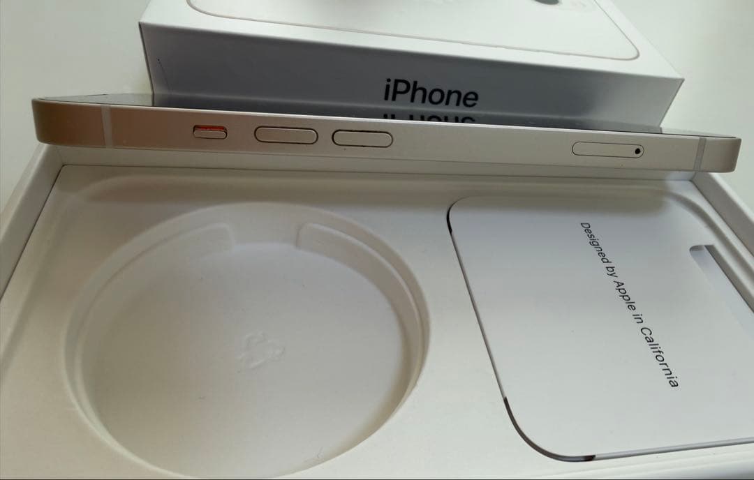 iPhone13 128GB 白 SIMフリー 箱あり 美品 バッテリー82%