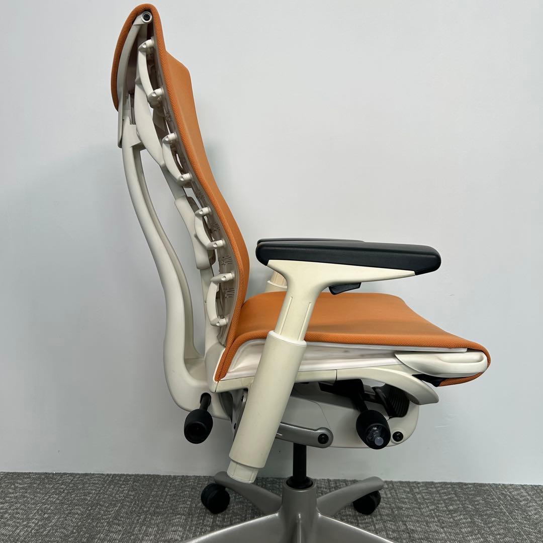 M. エンボディチェア ハーマンミラー ホワイト Embody オレンジ
