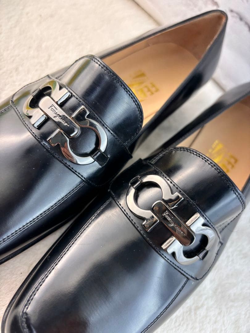 極美品✨サルヴァトーレフェラガモ ローファーガンチーニ　スクエア24.5cm黒