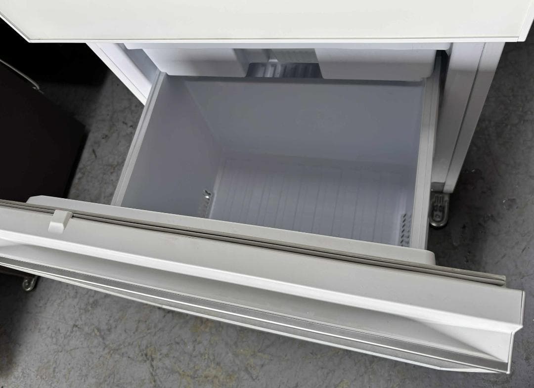 MITSUBISHI 3ドア冷蔵庫 フロントガラス330L MR-CG33E-W