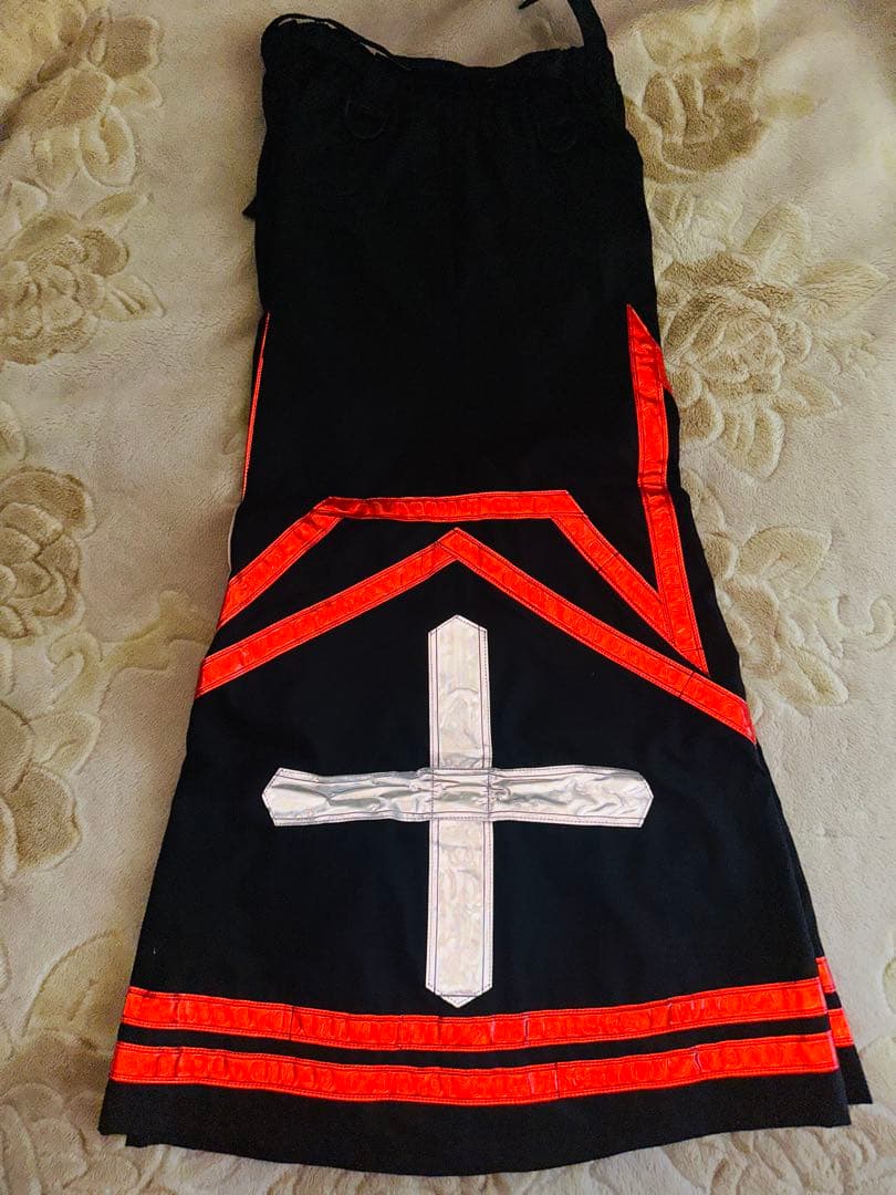 ファットパンツ 十字架