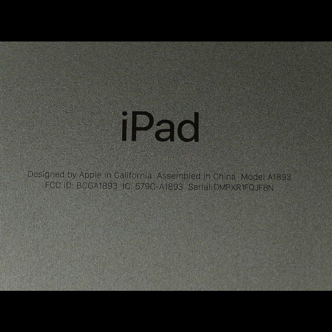 iPad 第6世代 128GB Silver Wi-Fiモデル