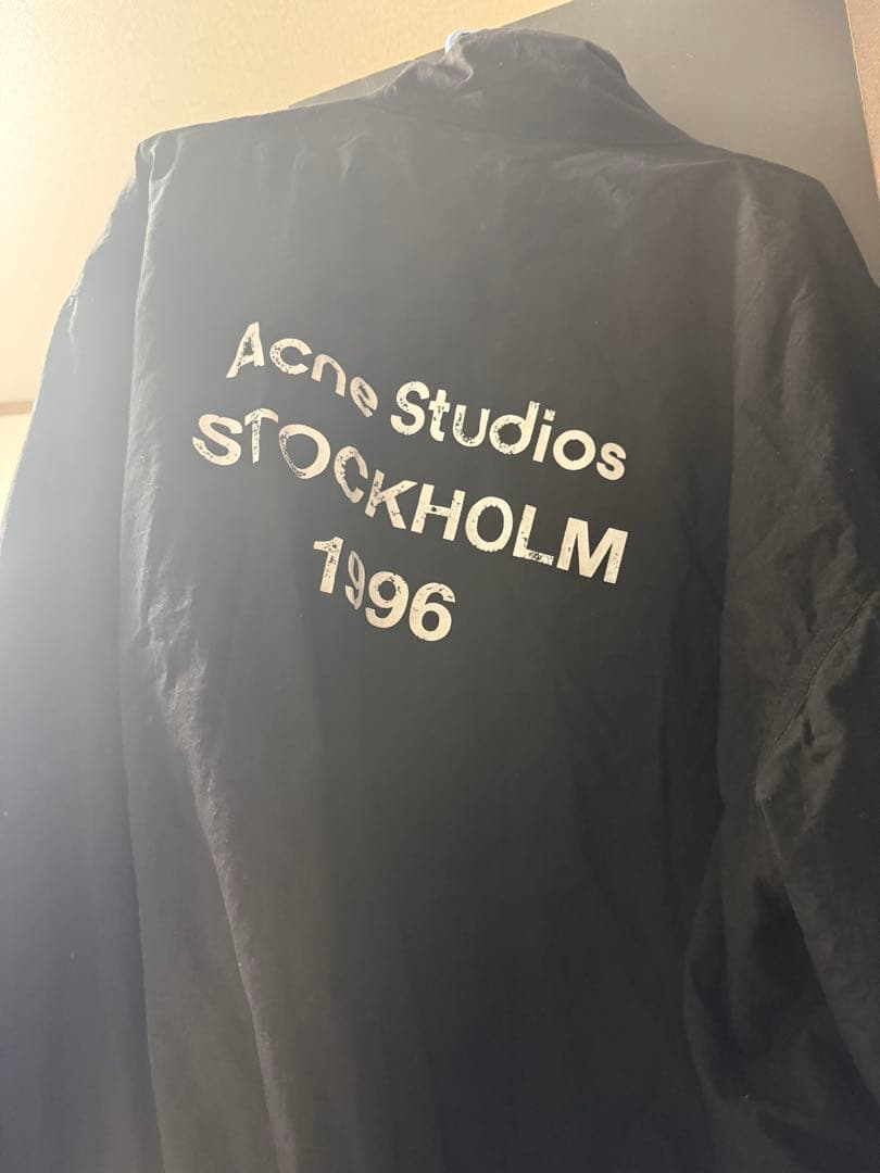 Acne Studios ブラック ナイロンジャケット