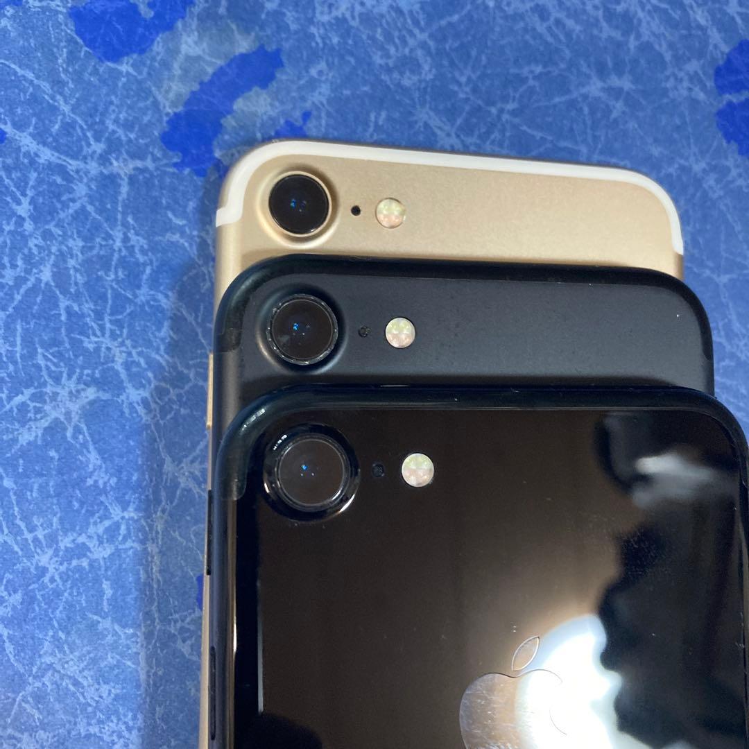 3台セット⭐︎iPhone7⭐︎SIMフリー⭐︎ 128GB 1台と32GB 2台