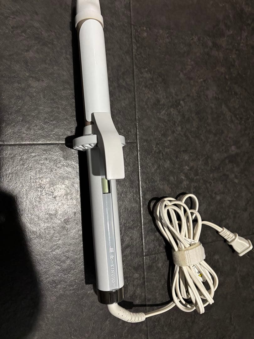 絹女　ヘアアイロン　コテ　28mm