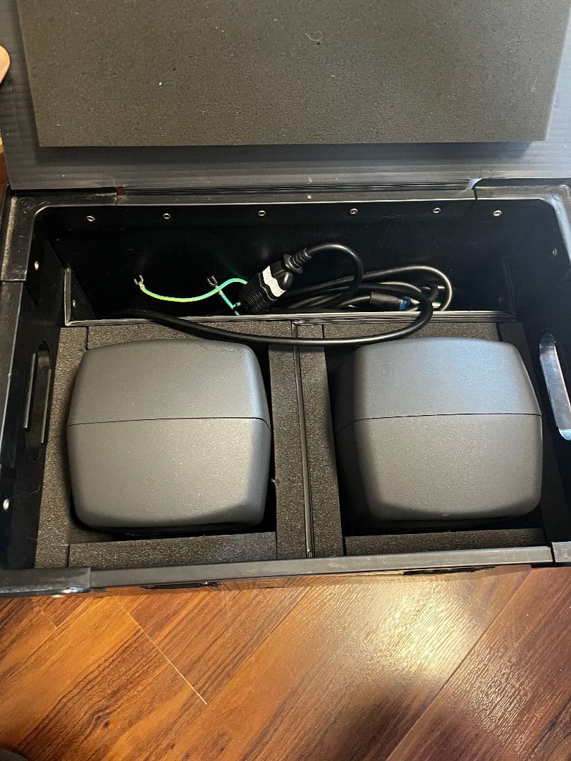 m*中様 GENELEC アクティブスピーカー 8020a