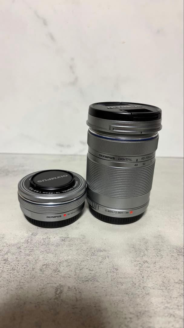 ☘️OLYMPUS PEN E-PL10 ダブルズームキット ☘️カメラがバー付