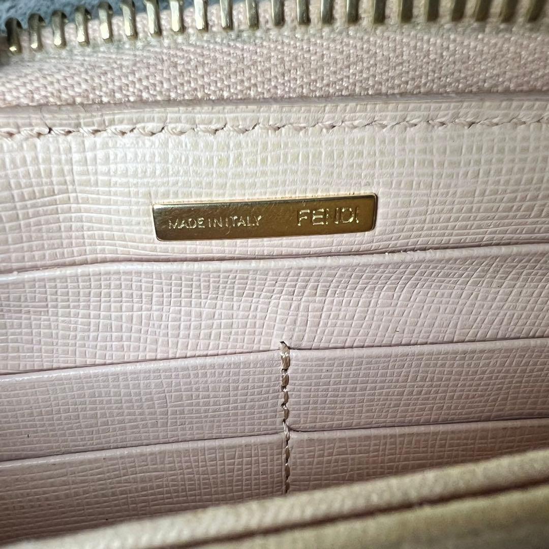 FENDI ズッカ柄 ラウンドファスナー 長財布 ピンク