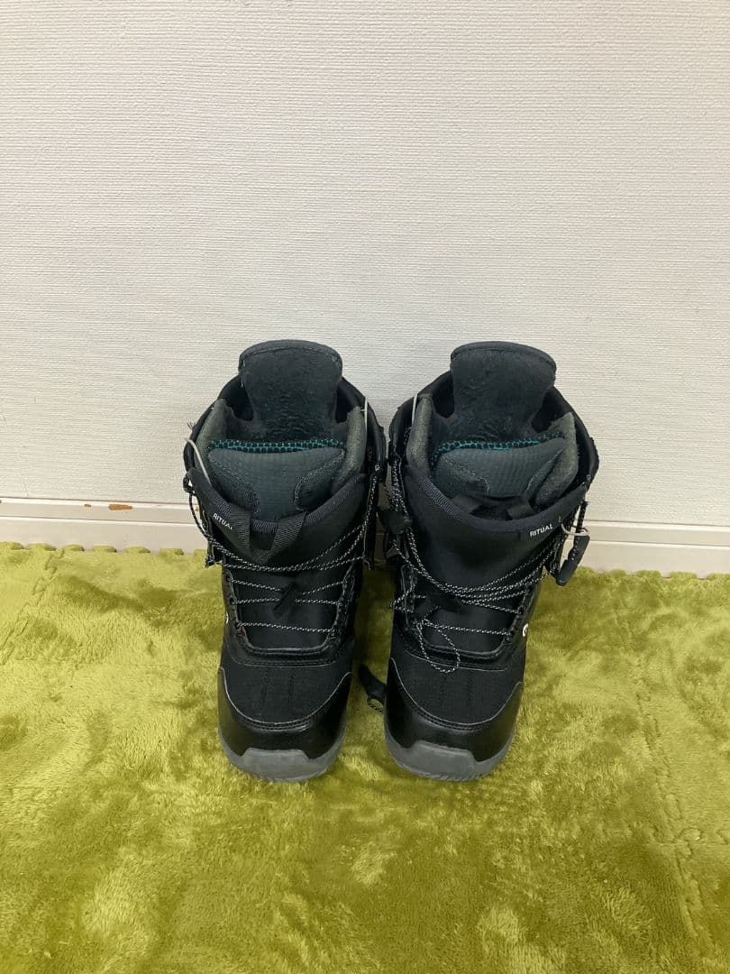 BURTON バートンRITUAL 23.5cm レディース　ブーツ