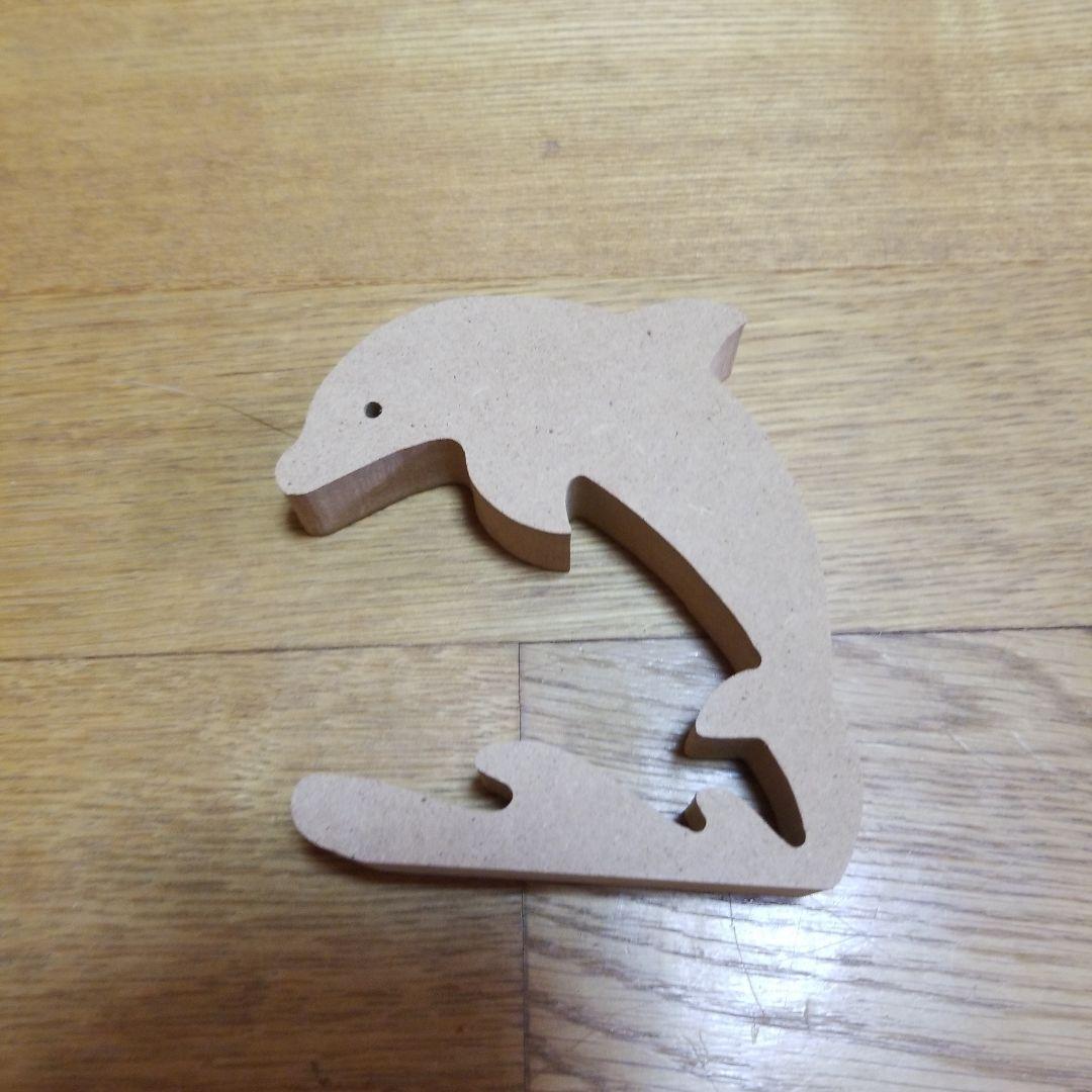 木製　イルカ