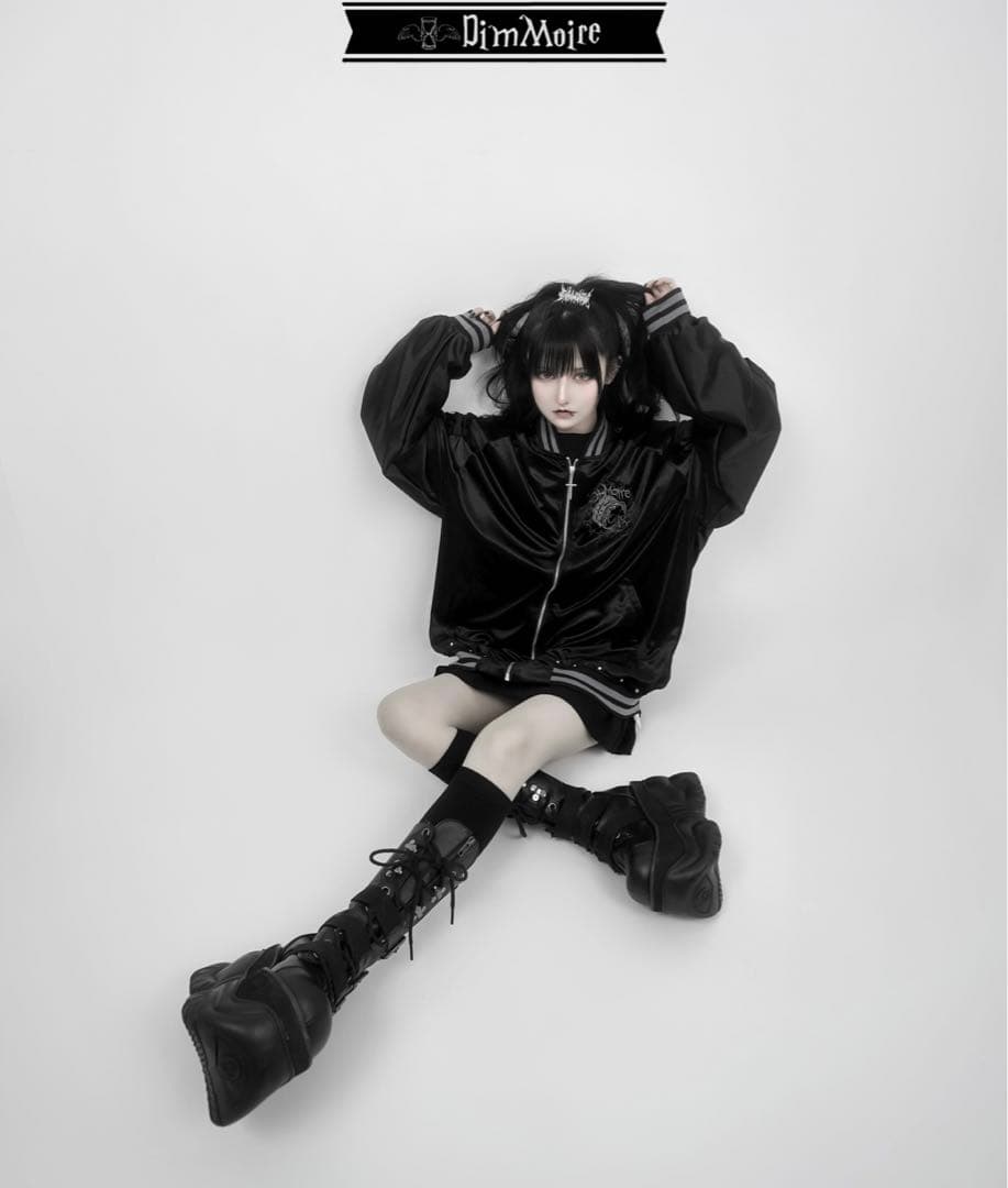 【最終値下げ】DimMoireディムモアールMessyBonesベロアスカジャン