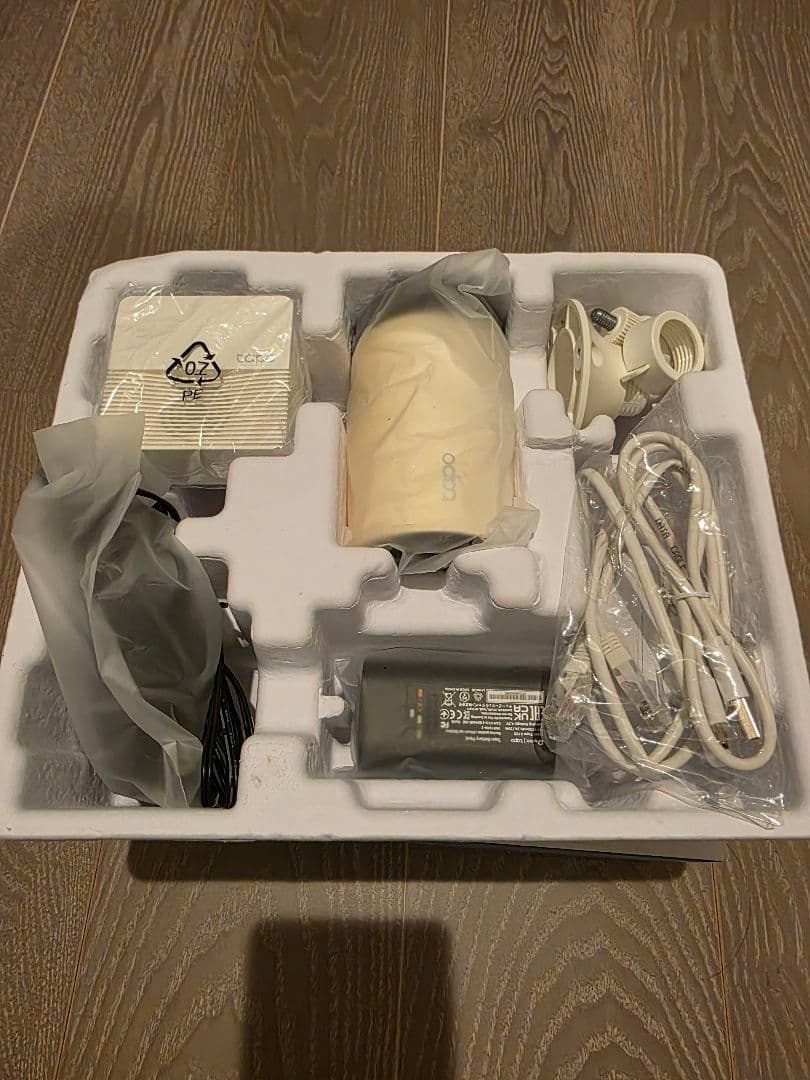 【2個セット&予備の充電池】防犯カメラ TpLink Tapo C420S1