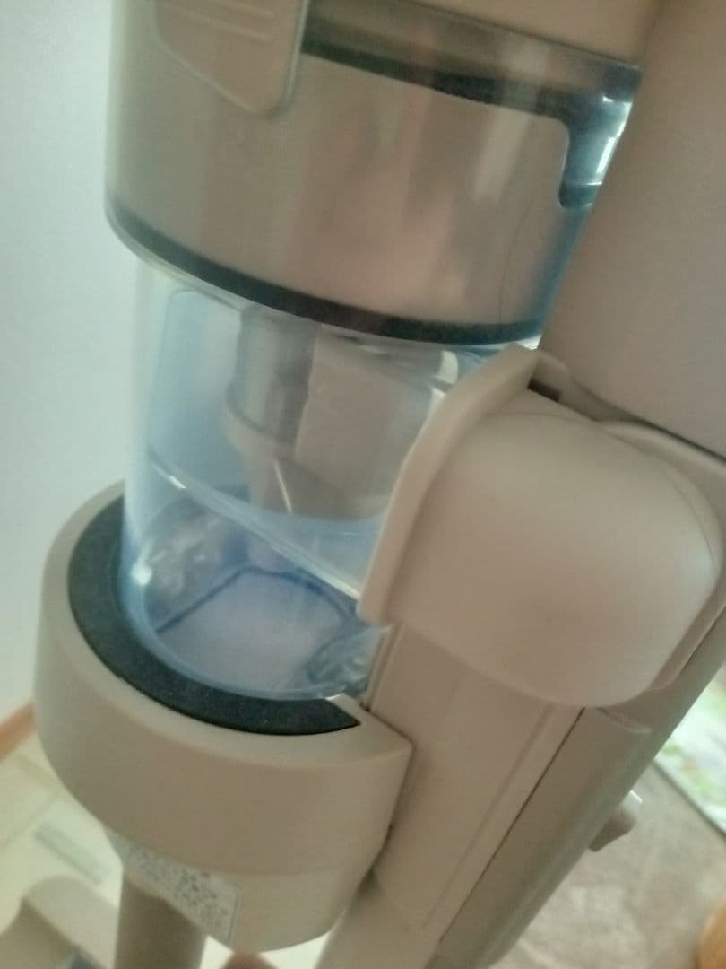 アイリスオーヤマ　コードレス掃除機(ごみ回収ドック搭載)