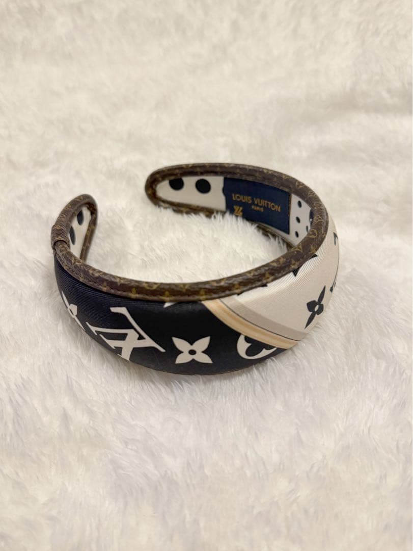 Louis Vuitton モノグラムカチューシャ