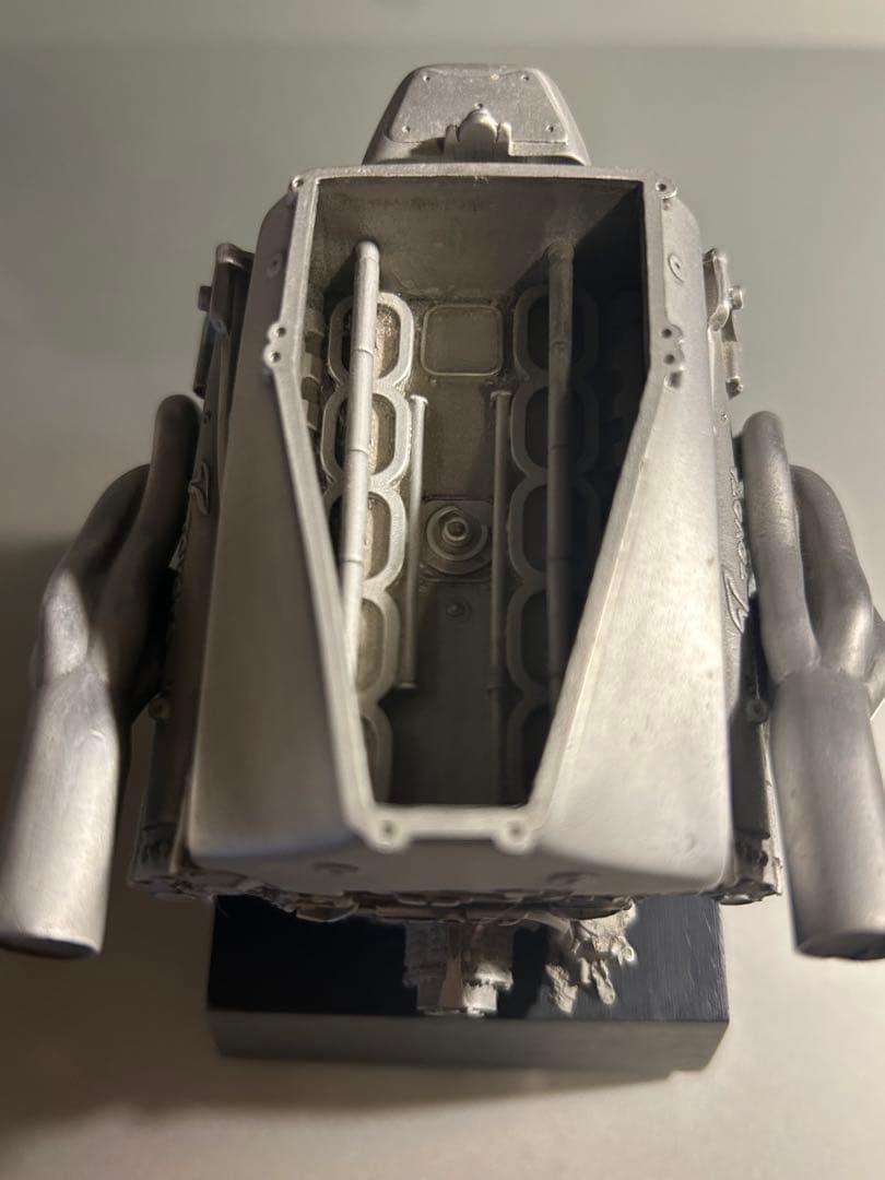 F1 TOYOTA 2005エンジン模型　金属