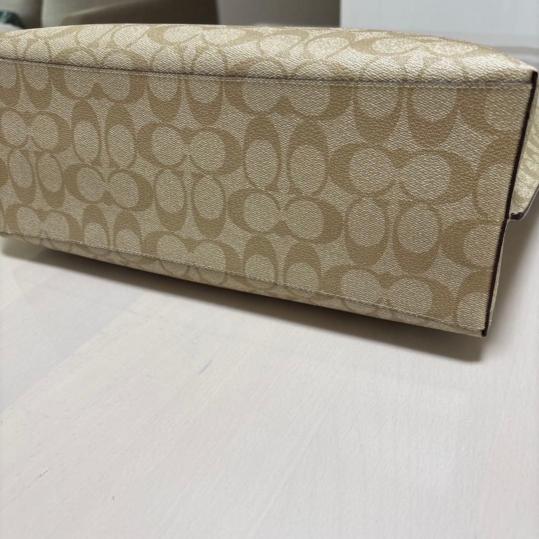 COACH ショルダーバッグ ベージュ ロゴプリント