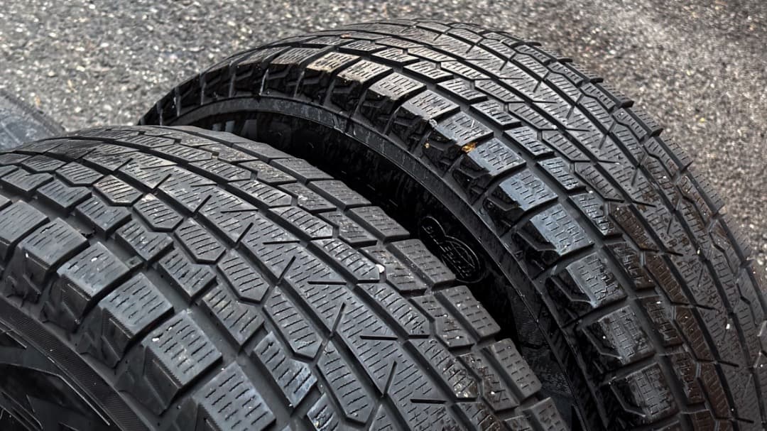 トヨタ ランクルプラド95 スタッドレスタイヤ 4本Set 265/70R16