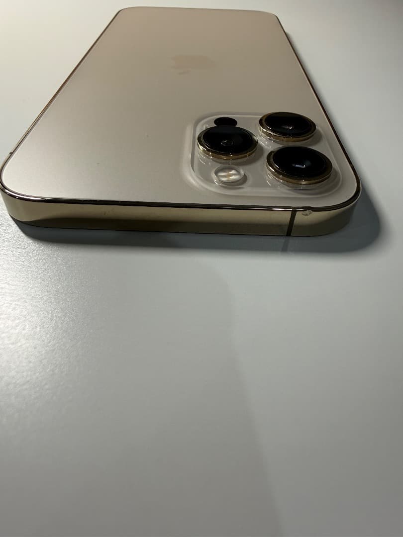 中古品【iPhone 12 Pro Max 256GB SIMフリー 動作確済】