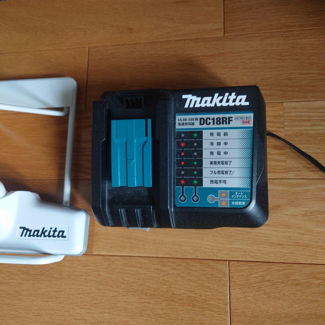 マキタ充電式コードレスクリーナー