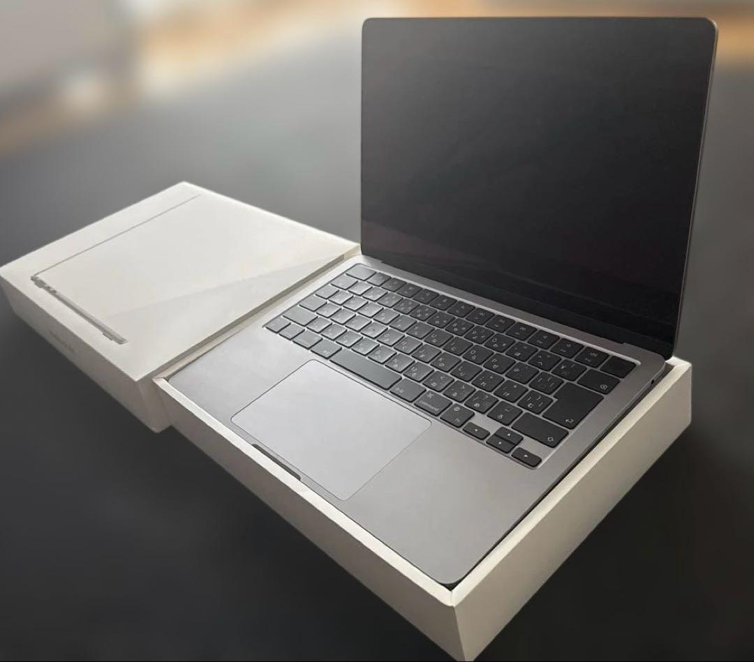 MacBook本体 MacbookAir 13.6 M2 8GB 256GB