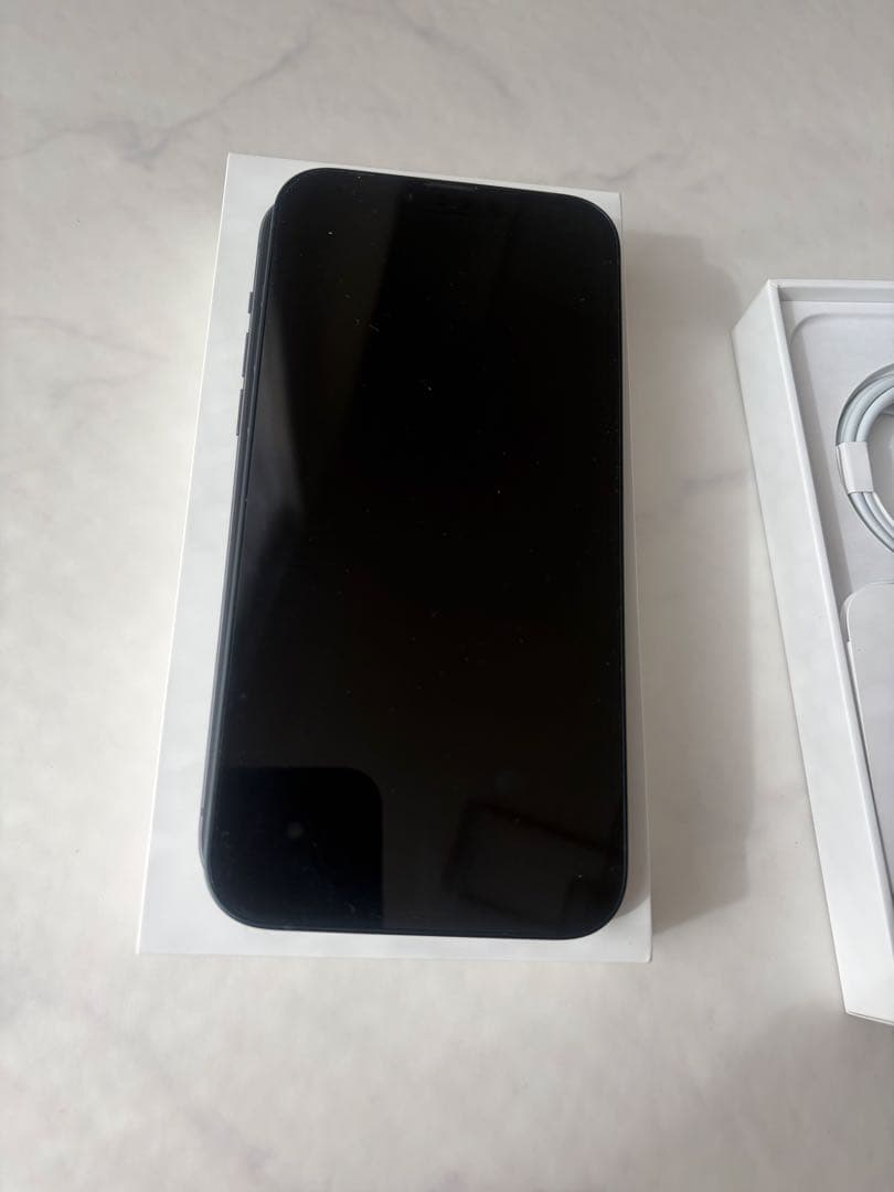 Apple iPhone 14Plus 256GBブラック　本体 ケース付き