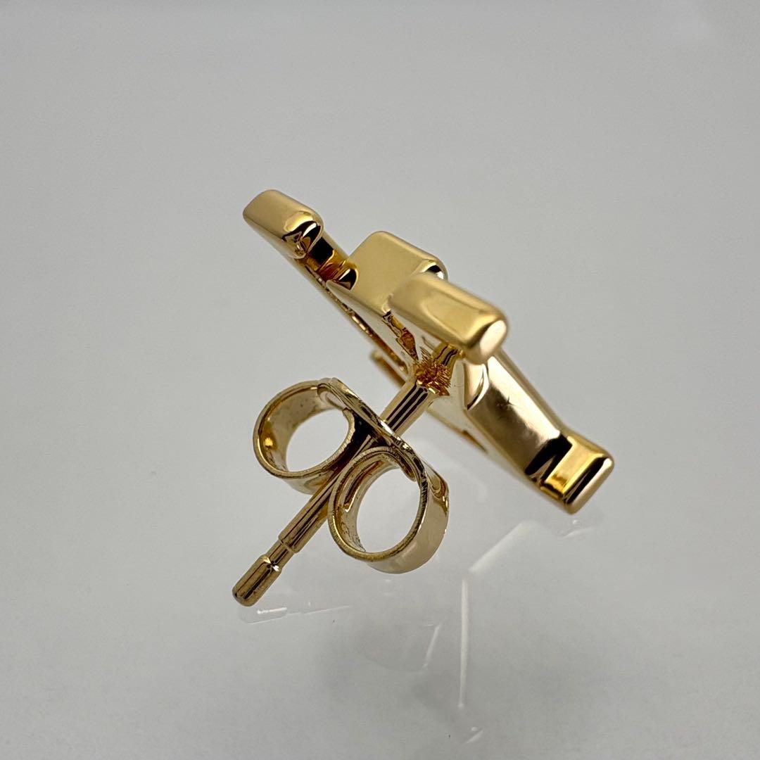 ルイヴィトン ピアス LVアイコニック ロゴ ブックルドレイユ ゴールド