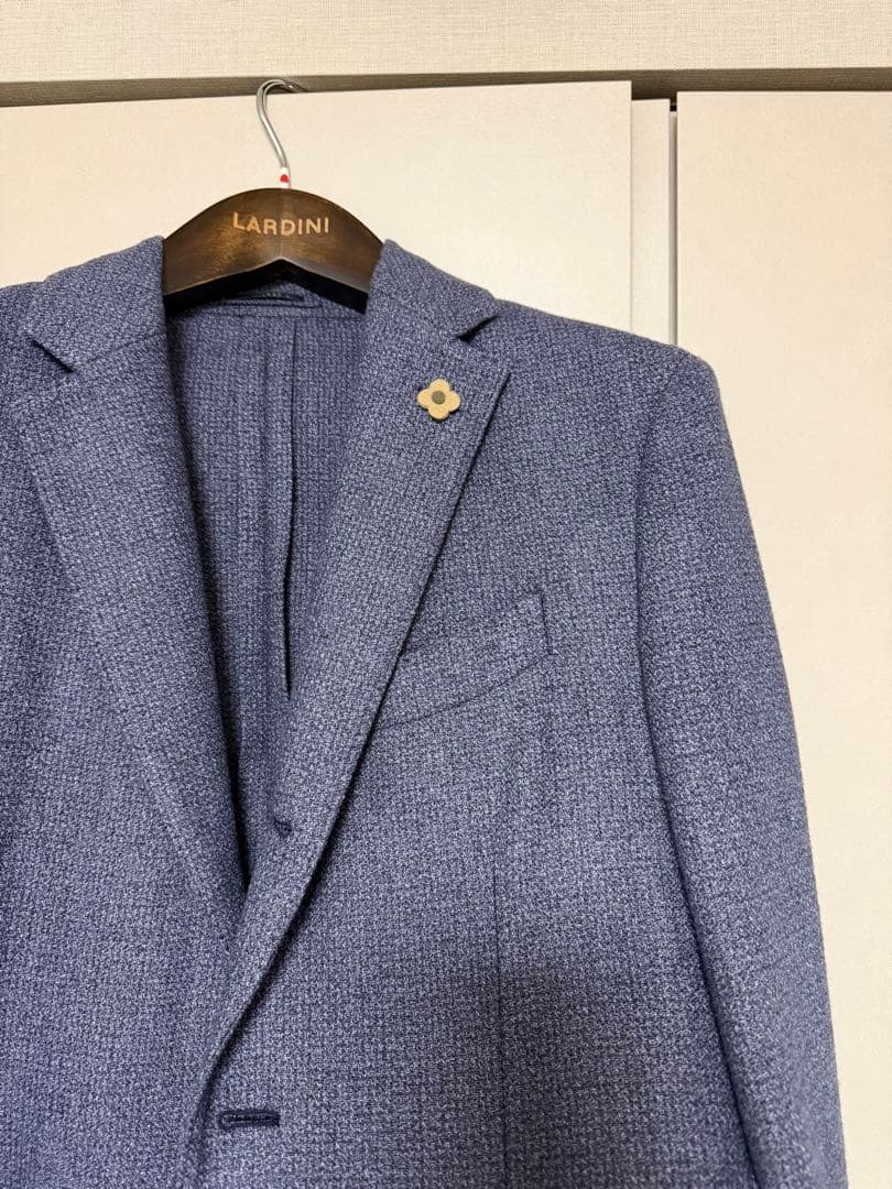 LARDINI テーラードジャケット フラワーピン付き
