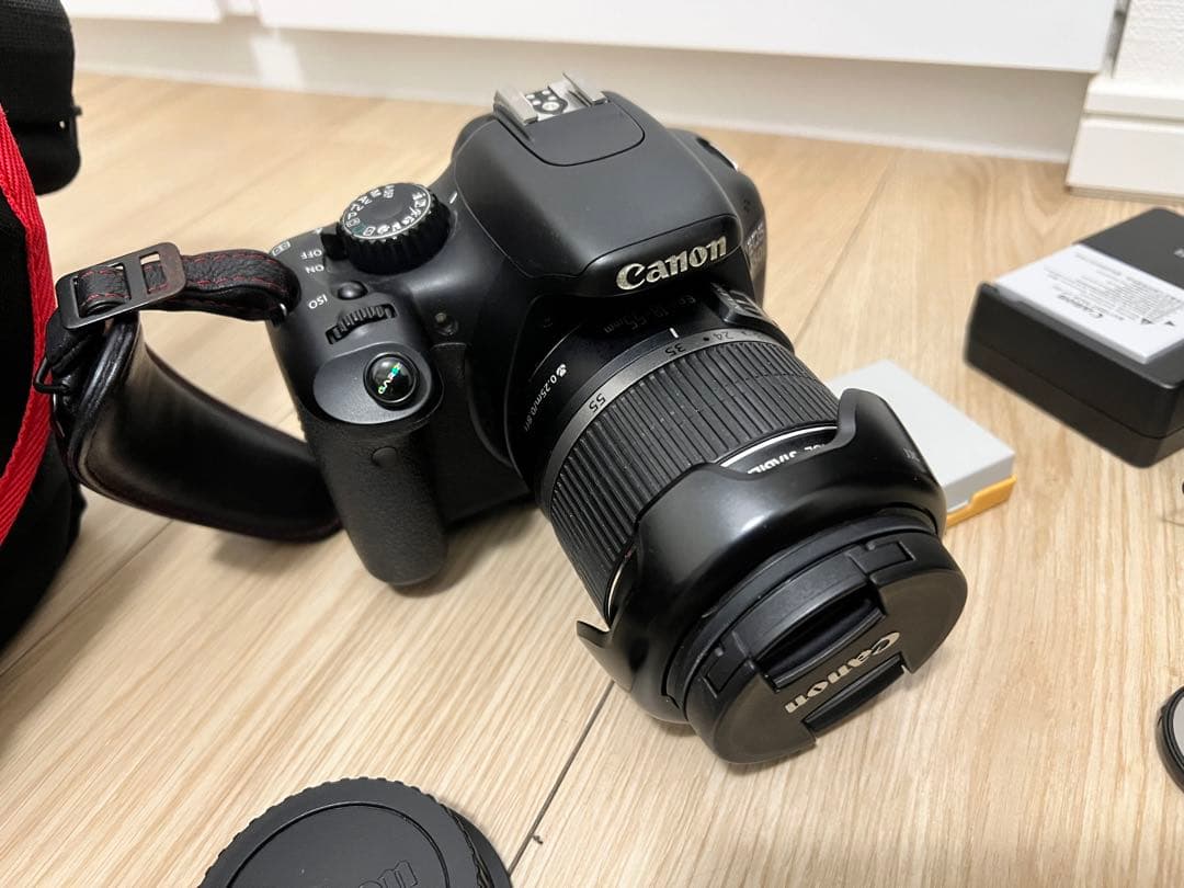 CANON カメラ　海外550D 日本KISS X3
