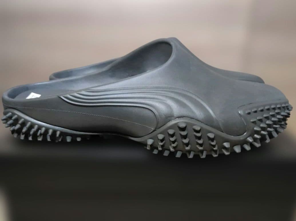 新品未使用28.0cm PUMAイボイボスライドサンダルMULE グレー系