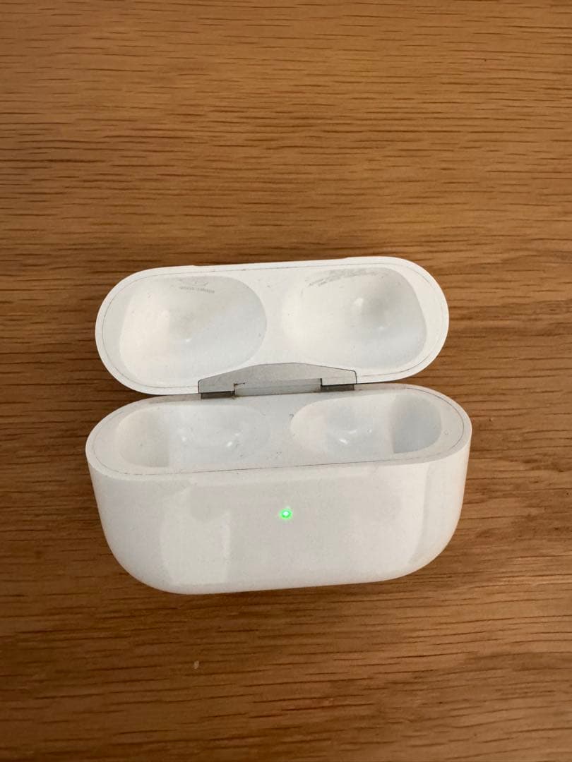 AirPods Pro（第2世代）Lightning 付属品完備／傷あり