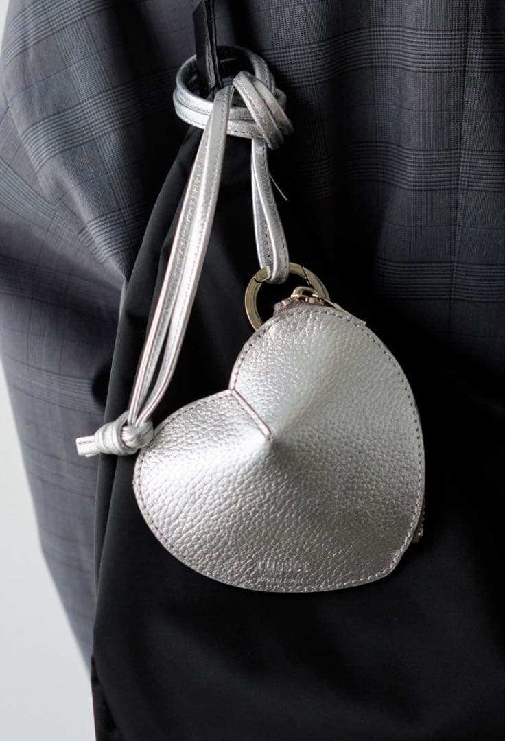 russet ハートチャーム