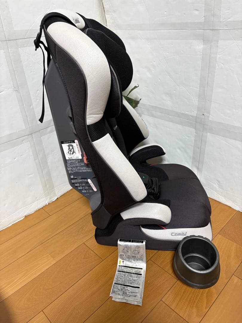 【美品】コンビ　ジョイトリップ　エアスルー　GF ブラック　ジュニアシート