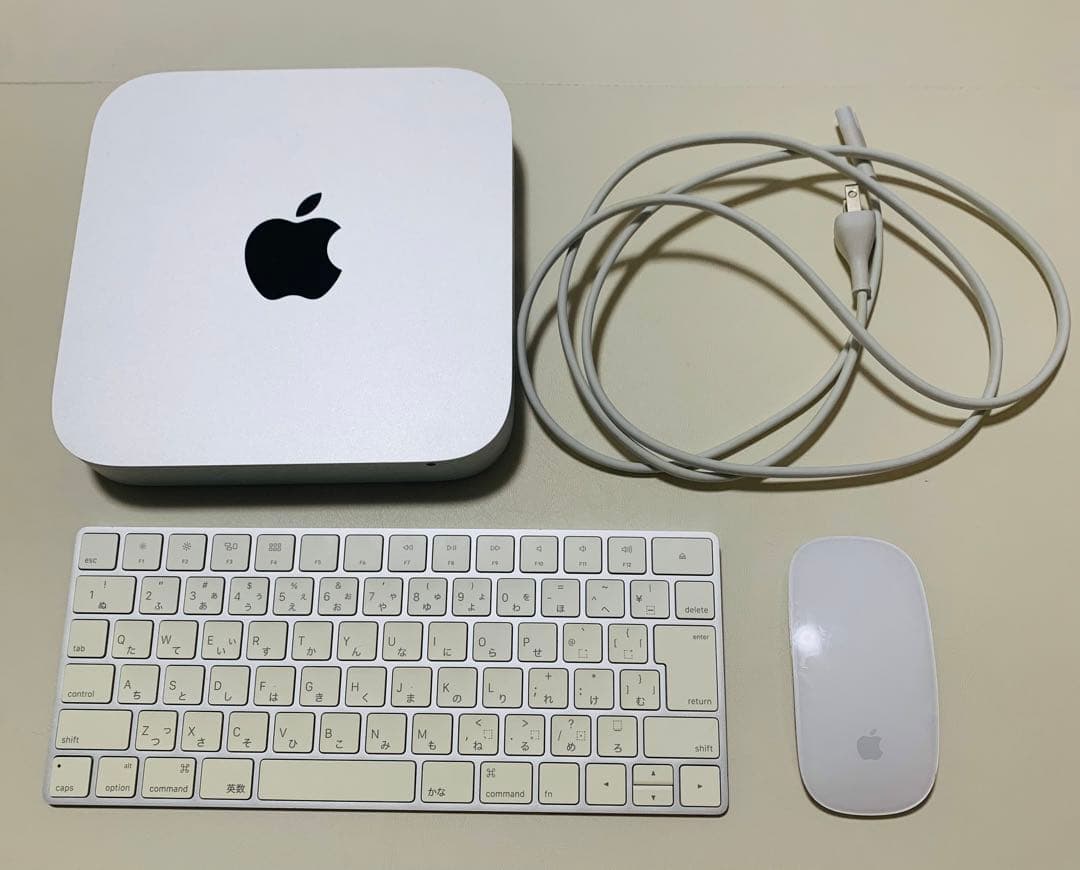 Apple Mac mini + キーボード + マウス + 電源ケーブル