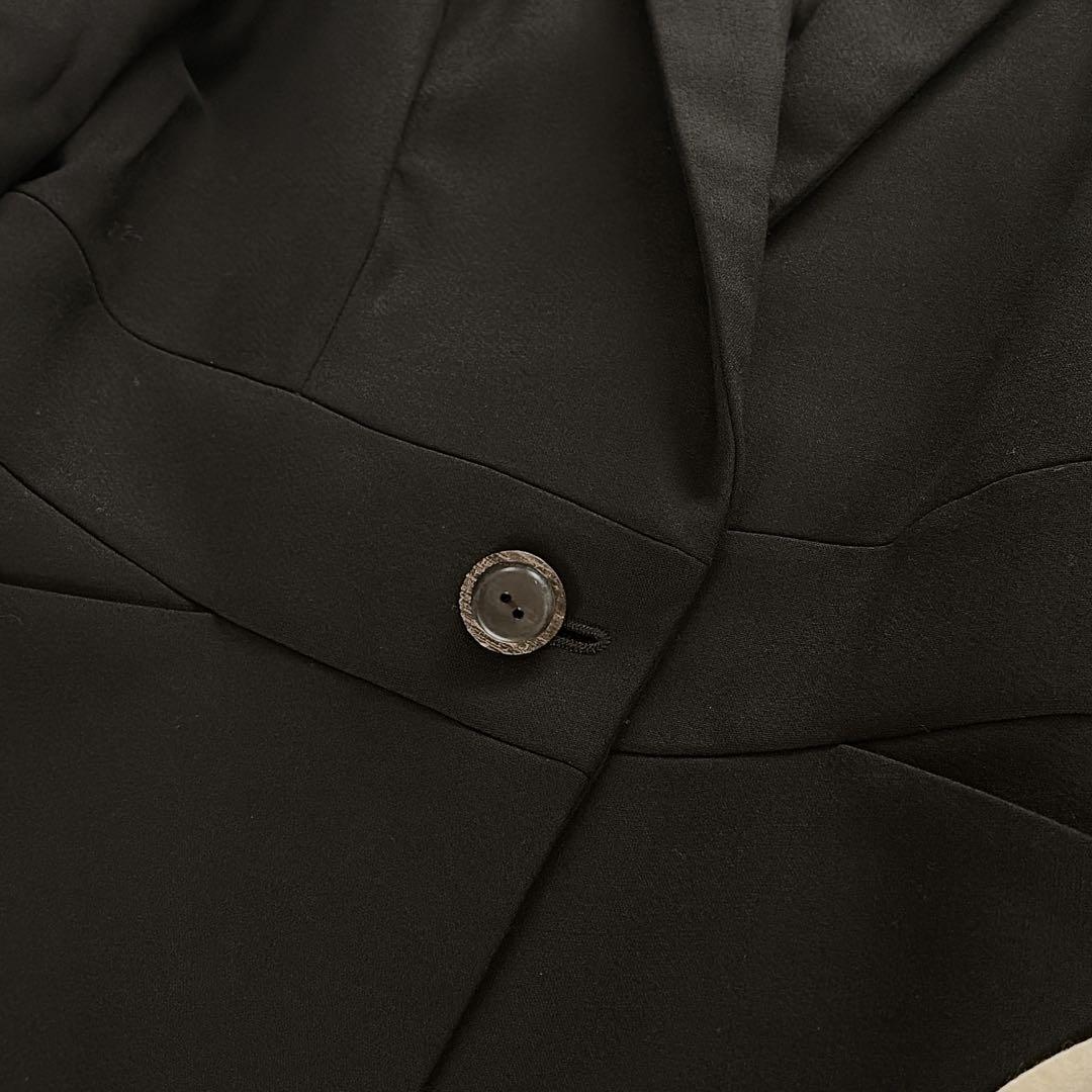 美品✨タグあり【フォクシー】テーラードジャケット ペプラム 黒42 大きなサイズ