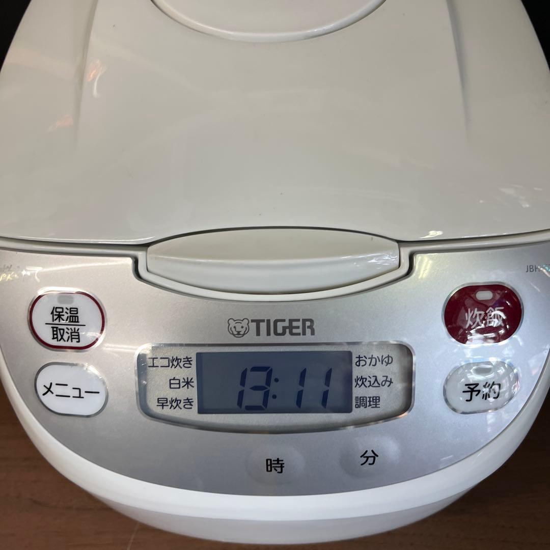 タイガー　23年　5合マイコン炊飯ジャー　整理番号A4
