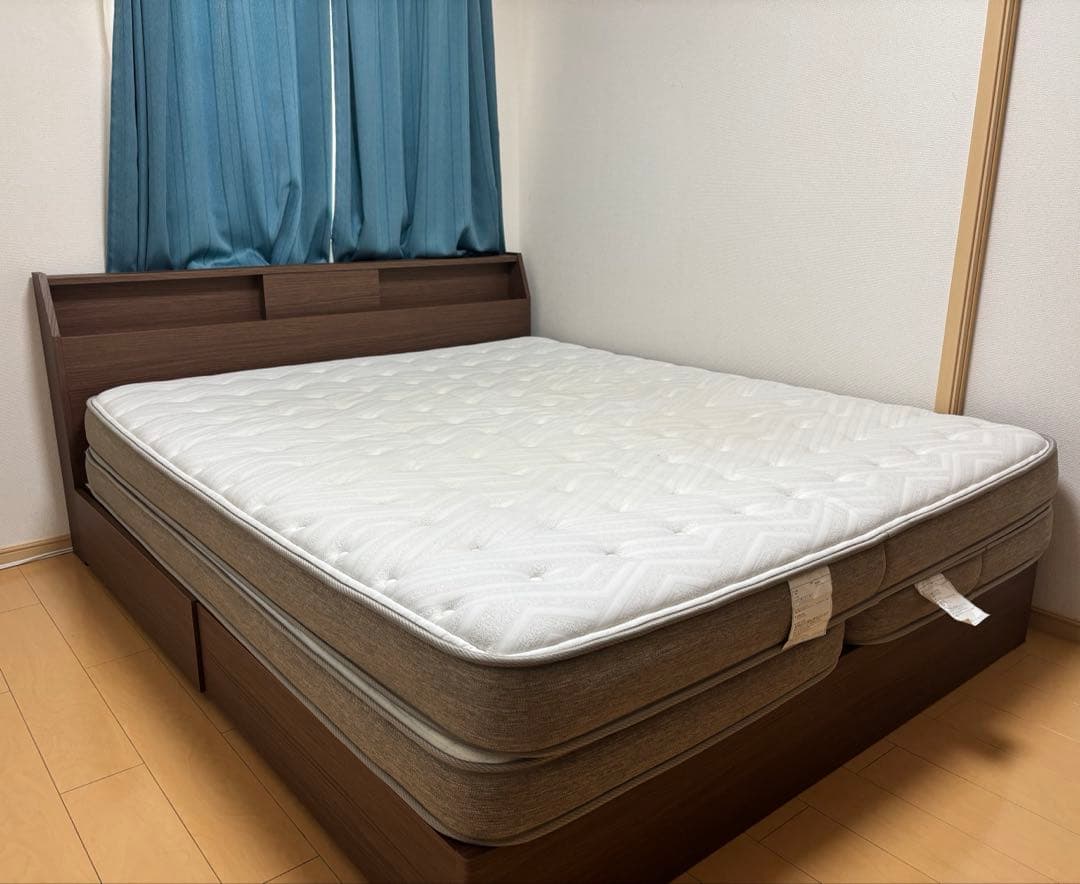 NITORI クイーン ベッドフレーム＋マットレス(Nスリープ プレミアム)