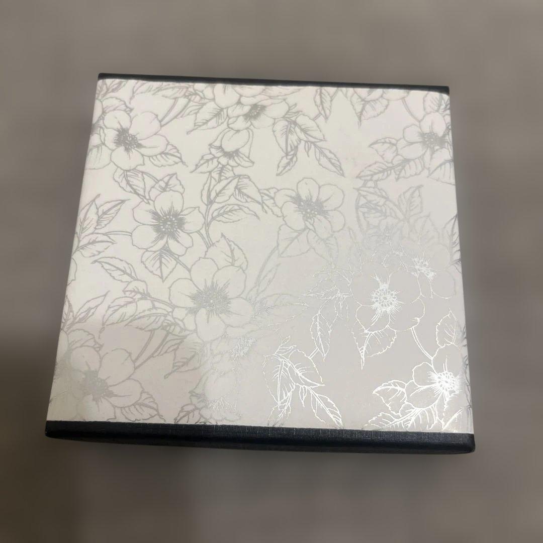 【新品未使用】皇居財布　ケース　小銭入れ　シルバー　プレゼントにも