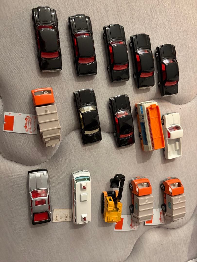 k*u様 日本製トミカ 黒箱　ミニカー