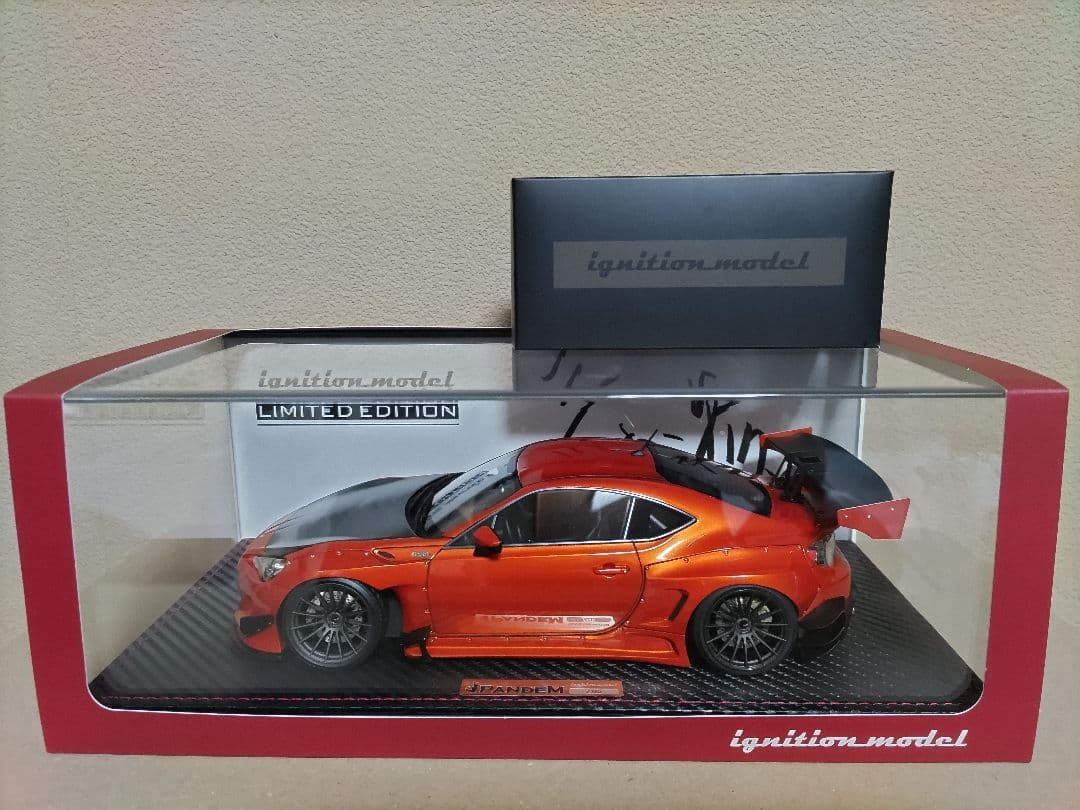 イグニッションモデル　1/18 パンデム86