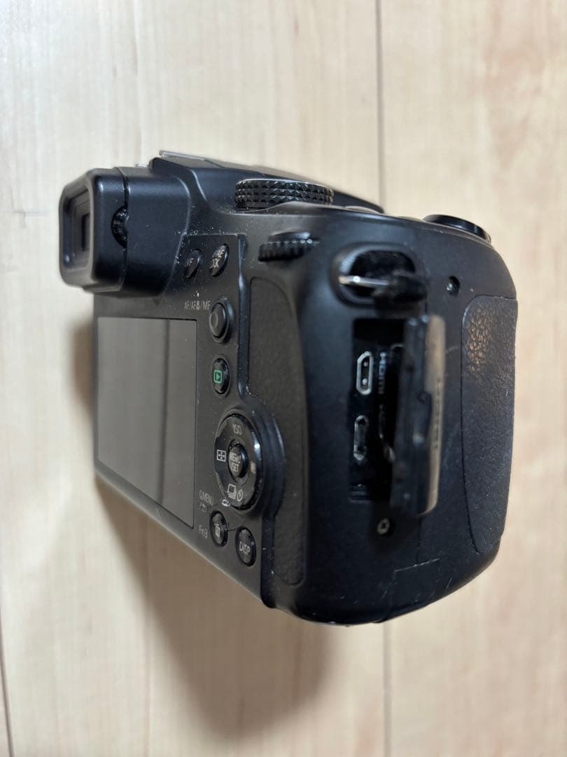 LUMIX デジタル一眼レフカメラ DC VARIO