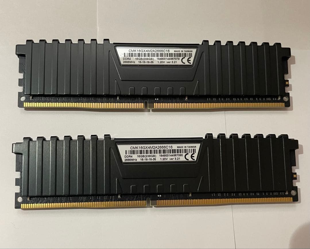 Vengeance LPX DDR4 16GB (8GB×2枚) メモリ2枚組