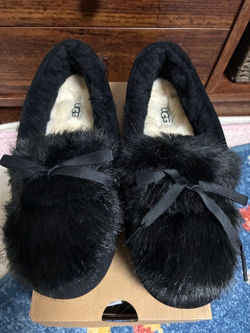 UGG モカシン　ダコタ　アンスレー　シェイン　リボン　ブラック　24㎝