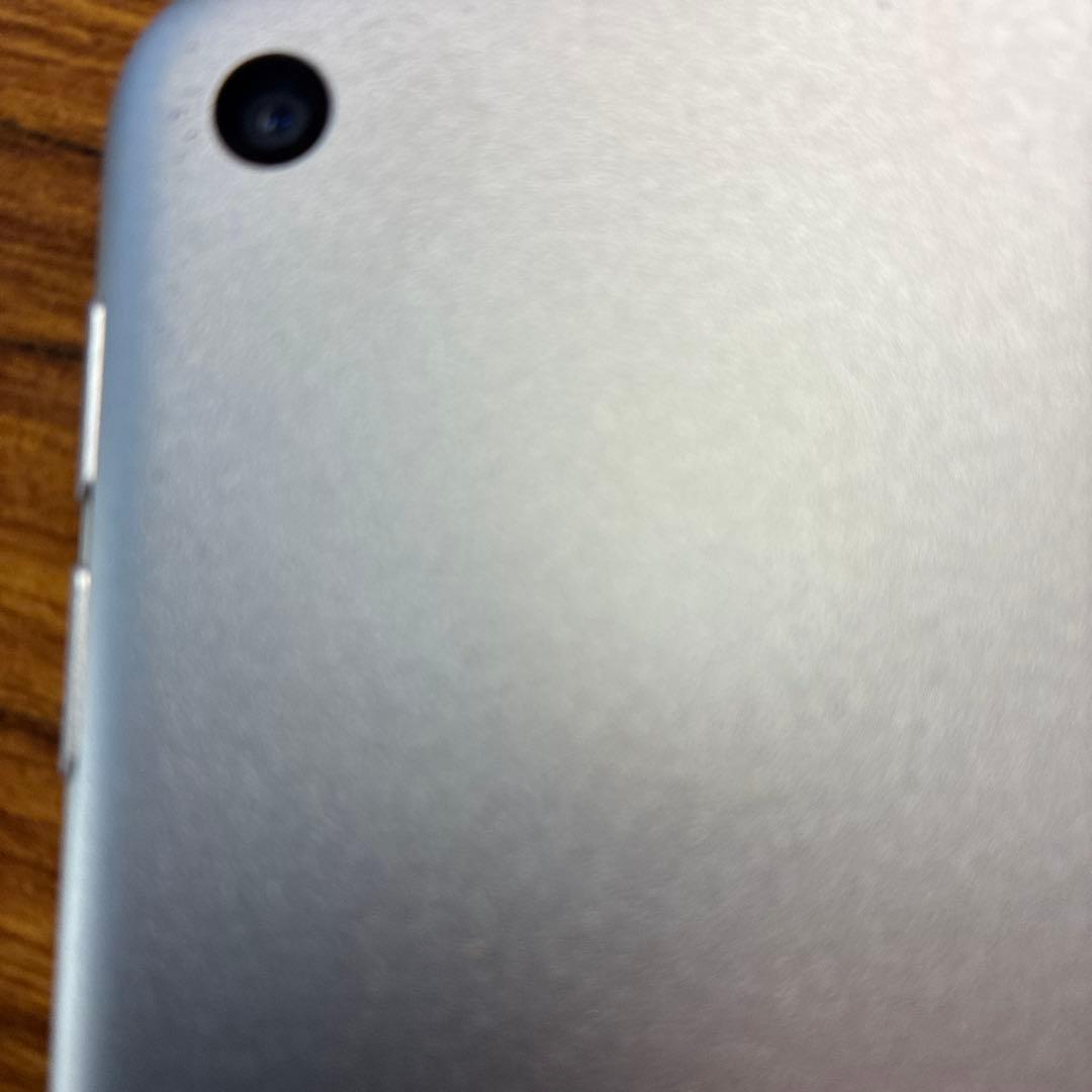 Apple iPad Air 第三世代　社外キーボード付き　64GB シルバー