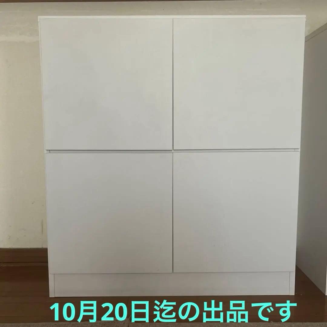 本棚　10月20までの出品です