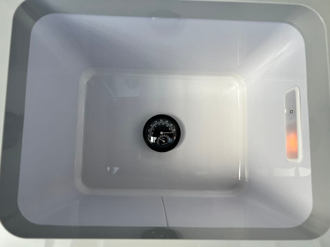 Makita マキタ　充電式保冷温庫　CW180DZ