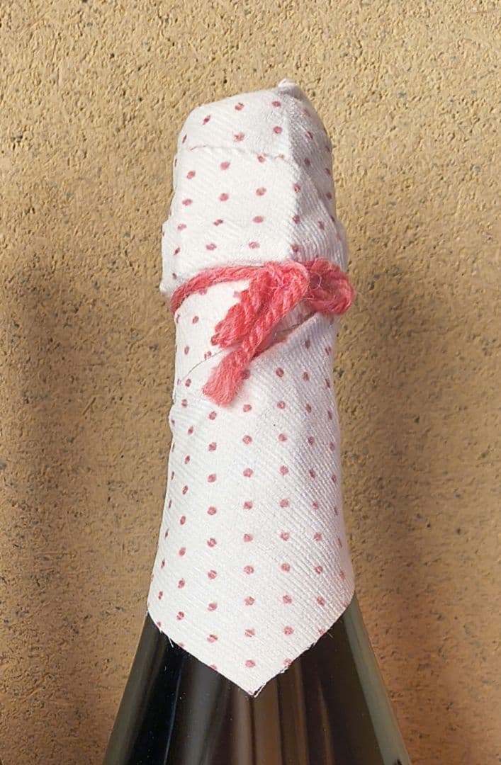 2024赤ずきんの本音「ブリュット・ロッソ」アズッカ エ アズッコ(水玉)