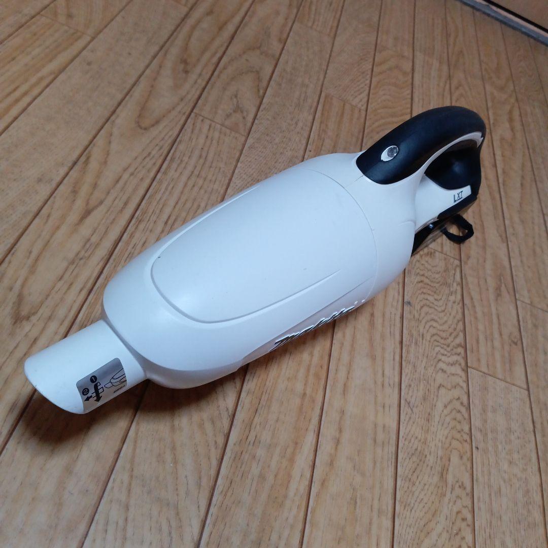 マキタ18V充電式クリーナーCL180FD 純正バッテリー、純正急速充電器付