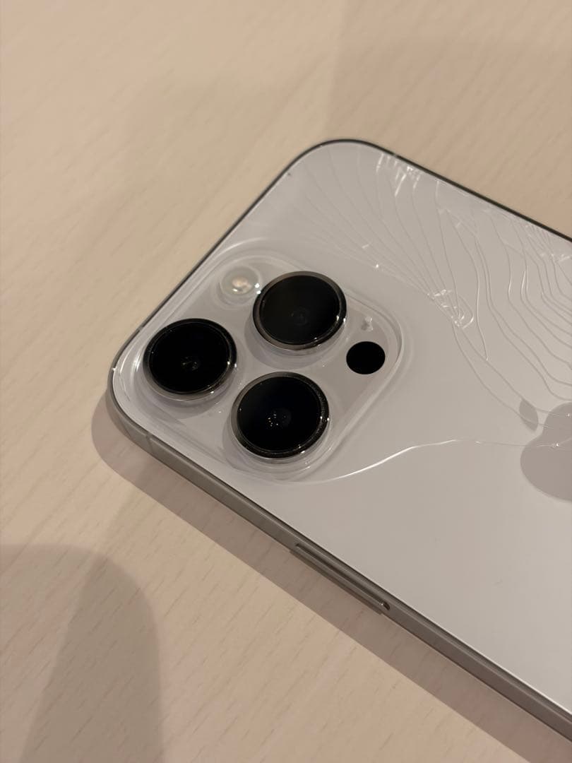 iPhone14 Pro 256GB 背面割れ